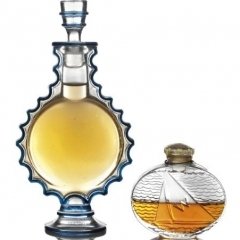 Projets by Worth perfume bottle