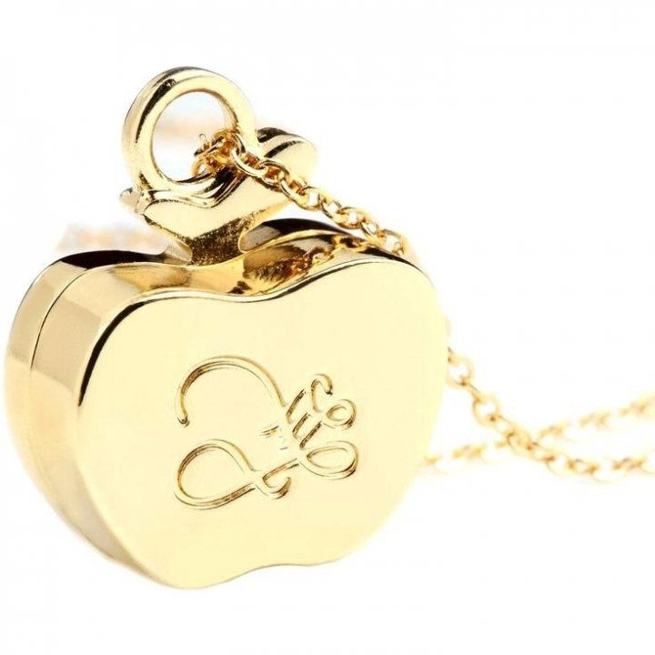 Golden Delicious by XR perfume bottle