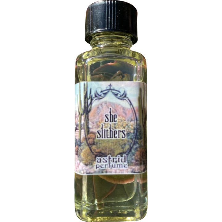 She Slithers by Astrid Perfume / Blooddrop perfume bottle