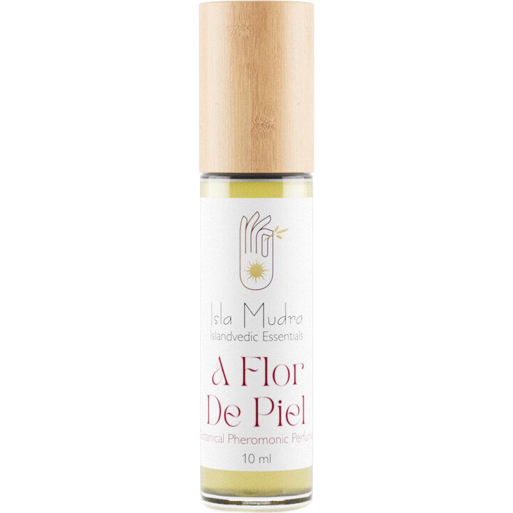 A Flor de Piel by Isla Mudra perfume bottle