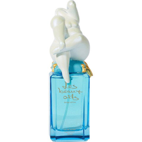 Design Edition № 15 - La Dolce & La Vita by Les beaux arts perfume bottle
