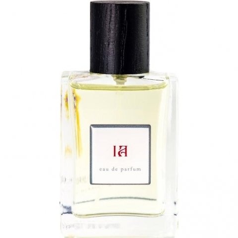 Ia by Essence de Roumanie perfume bottle
