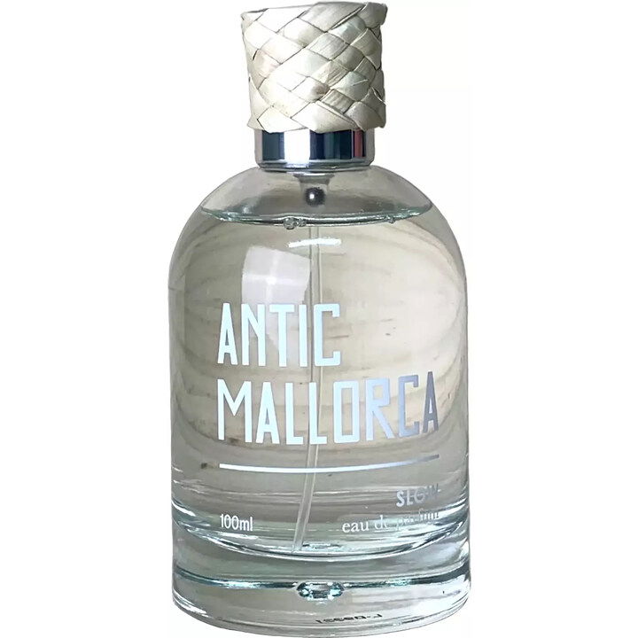 Slow by Antic Mallorca perfume bottle