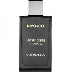 L'Essenziere Intenso 02 - Cashmere Sea by Niyo & Co. perfume bottle