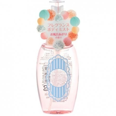 Lovely Shower / ラブリーシャワー (Body & Hair Mist) by Lassic / ラシック perfume bottle