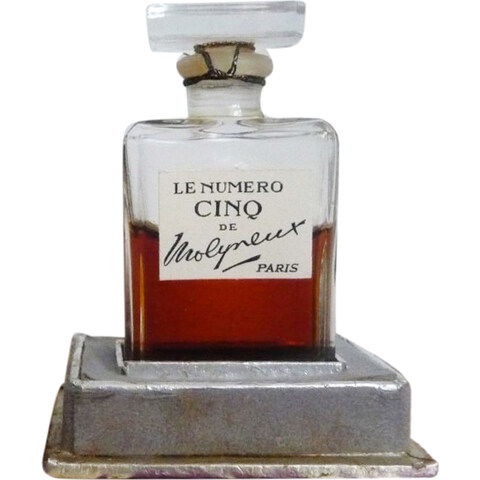 Le Numéro Cinq / Le Parfum Connu (Extrait) by Molyneux perfume bottle