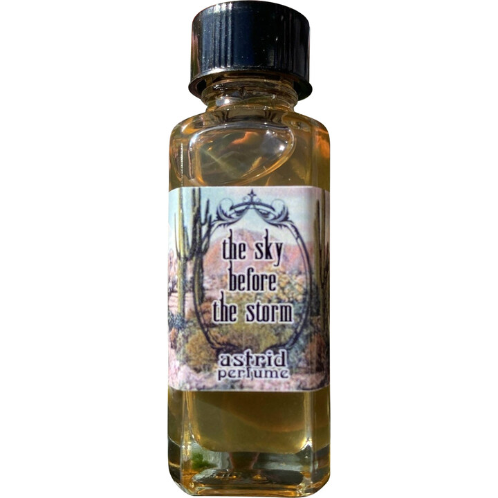 The Sky Before the Storm by Astrid Perfume / Blooddrop perfume bottle