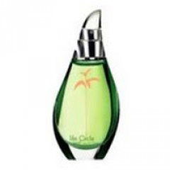 Life Circle Leaf by Oriflame perfume bottle