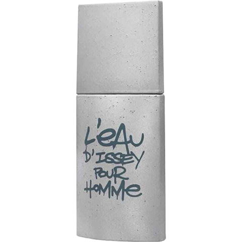 L'Eau d'Issey pour Homme Edition Beton by Issey Miyake perfume bottle