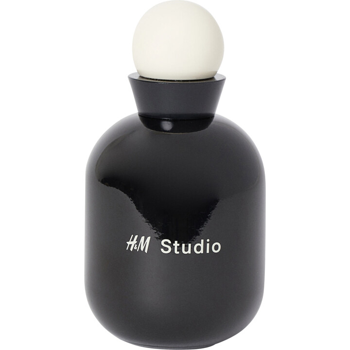 Universal / Studio by H&M perfume bottle