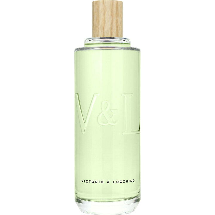 Aguas Esenciales - Te Quiero Verde by Victorio & Lucchino perfume bottle