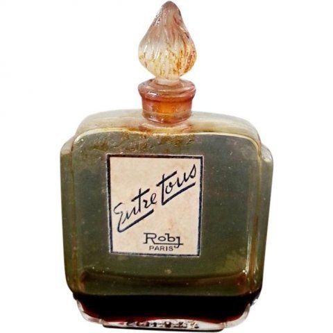 Entre Tous by Robj perfume bottle