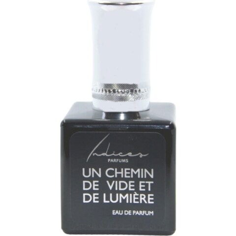 Un Chemin de Vide et de Lumière