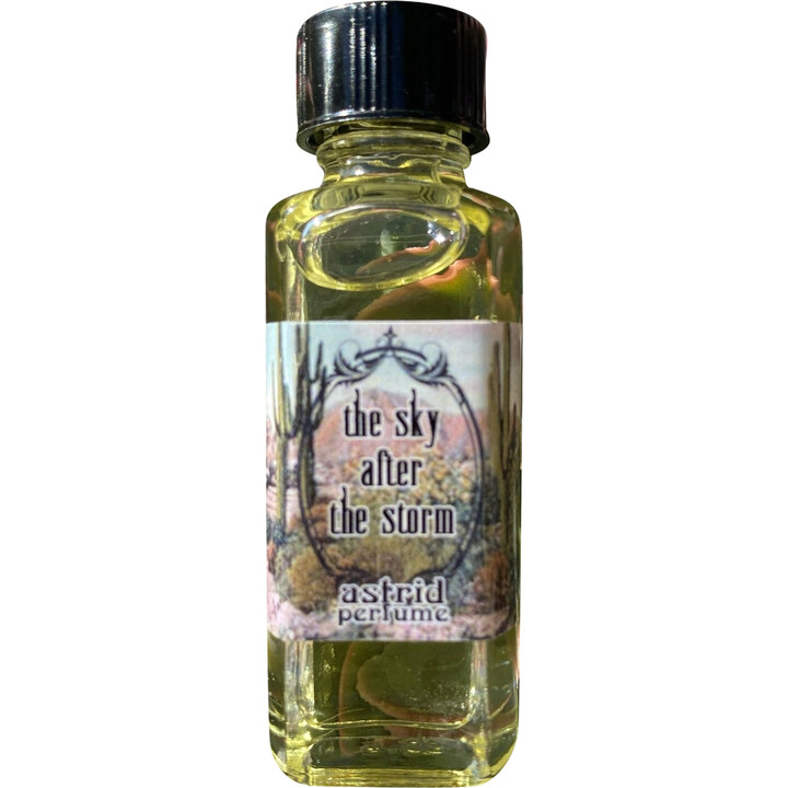 The Sky After the Storm by Astrid Perfume / Blooddrop perfume bottle