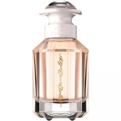 Lady Avebury by Oriflame perfume bottle