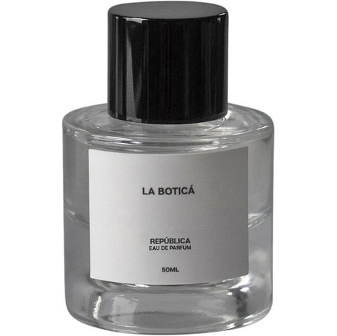 República by La Boticá perfume bottle