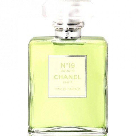 N°19 Poudré by Chanel perfume bottle