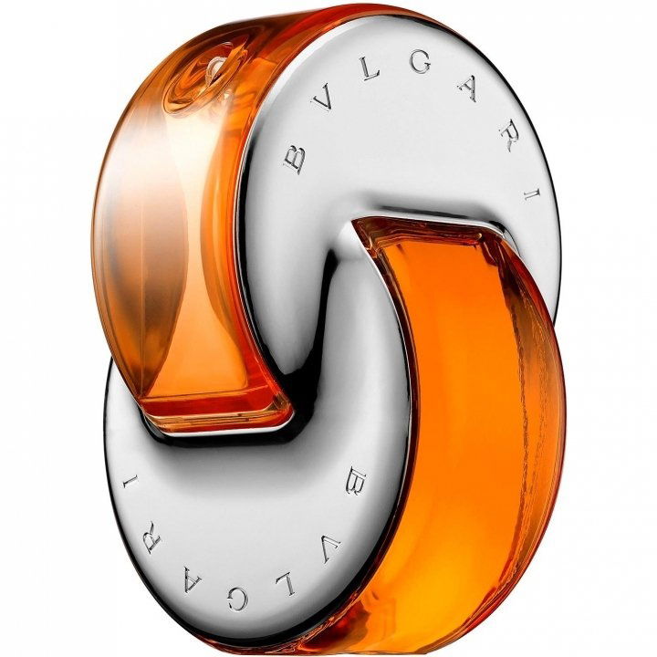 Omnia Indian Garnet by Bulgari Bvlgari perfume bottle