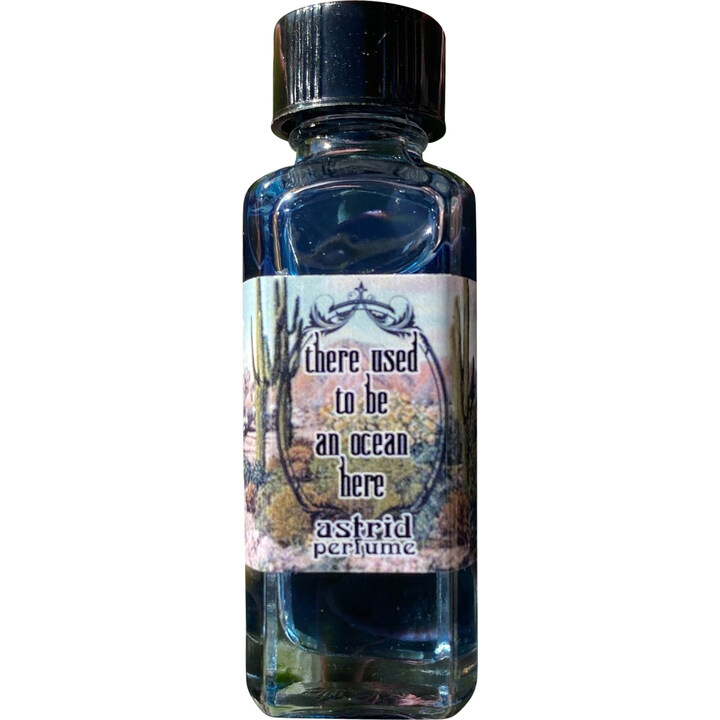 There Used to be an Ocean Here by Astrid Perfume / Blooddrop perfume bottle