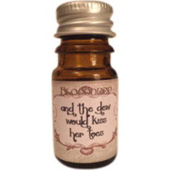 And the Dew Would Kiss Her Toes by Astrid Perfume / Blooddrop perfume bottle