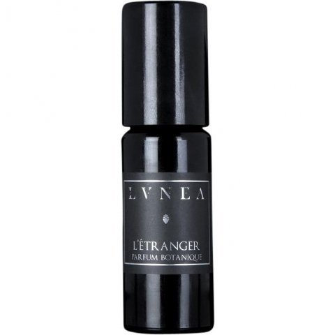 L'Étranger by Lvnea perfume bottle