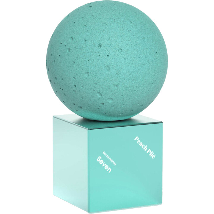 Seven by Peach Plié perfume bottle