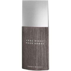 L'Eau d'Issey pour Homme Edition Bois by Issey Miyake perfume bottle