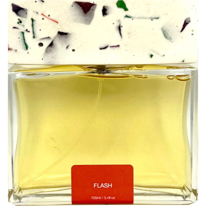 Flash by Pictor Parfum perfume bottle