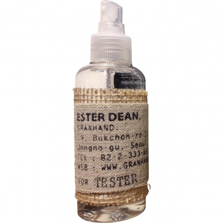 Sweeping Peony / Ester Dean by Granhand perfume bottle