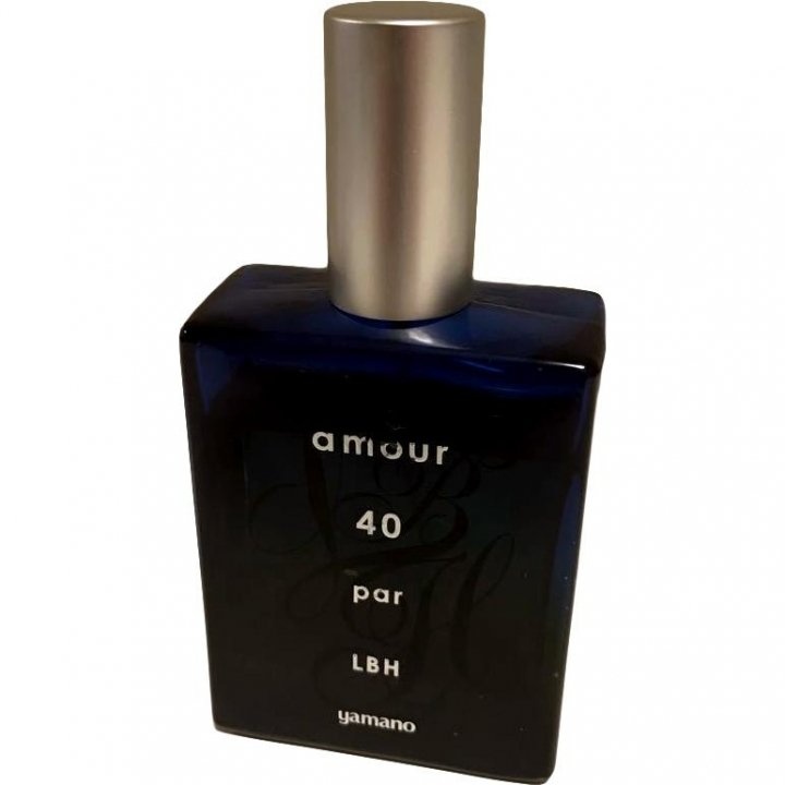 amour 40 par LBH / アムール 40 パール LBH by Yamano / ヤマノ perfume bottle