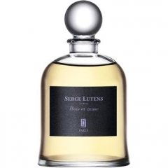 Bois et musc by Serge Lutens perfume bottle