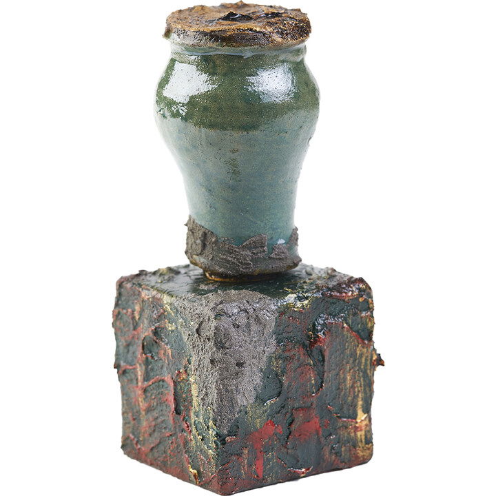 Mioritic Green Edition by Adi ale Van perfume bottle