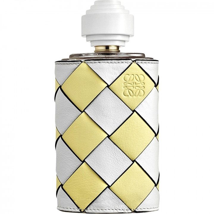 Un Paseo por Madrid - Paseando por la Calle Mayor by Loewe perfume bottle