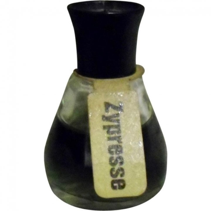 Zypresse by Diggers Garden perfume bottle