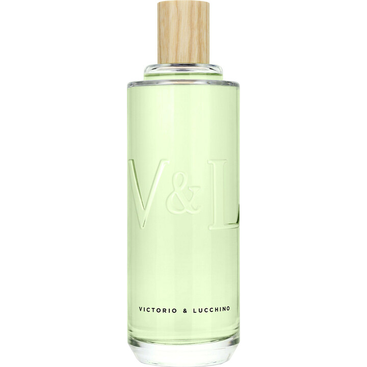 Aguas Esenciales - Te Quiero Verde by Victorio & Lucchino perfume bottle