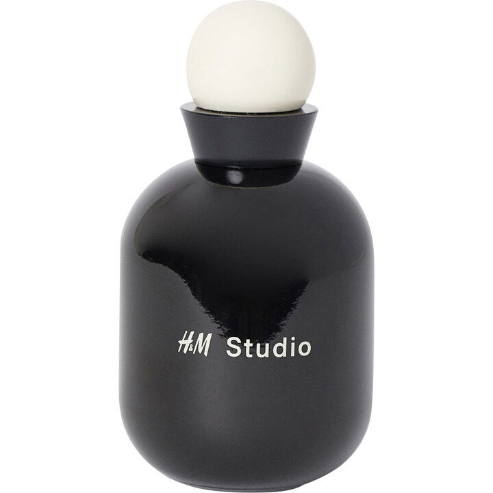 Universal / Studio by H&M perfume bottle