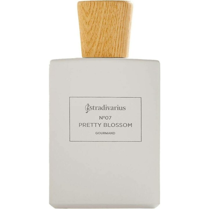 N° 07 Pretty Blossom by Stradivarius perfume bottle