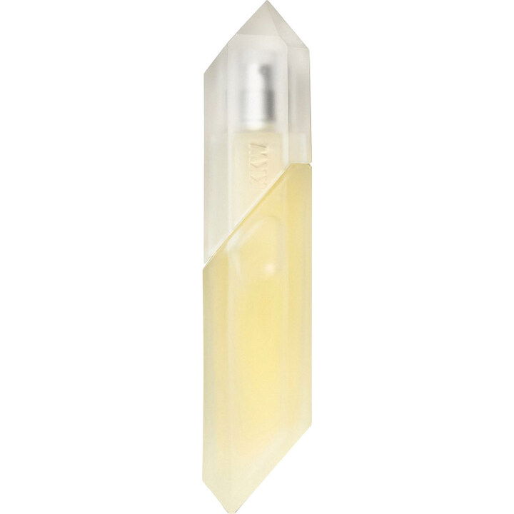 Crystal Vanilla by KKW Fragrance / Kim Kardashian perfume bottle