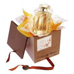 Fleur d'Oranger (2005) by L'Artisan Parfumeur perfume bottle