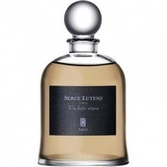 Un bois sépia by Serge Lutens perfume bottle