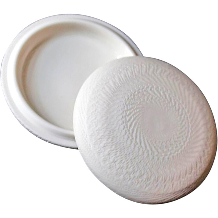 Voyage de Senteur: Pour Atelier Å (Powder Perfume) by Ryoko perfume bottle