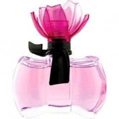La Petite Fleur de Paris by Paris Elysees / Le Parfum by PE perfume bottle