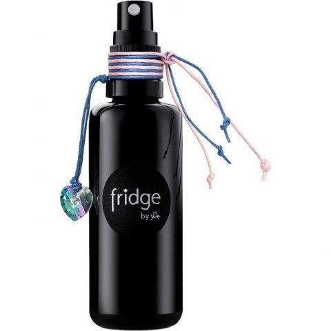 Middle of Blue by Fridge by yDe perfume bottle