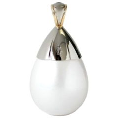 Initial EDP by Boucheron perfume bottle