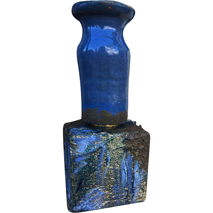 Mioritic by Adi ale Van perfume bottle