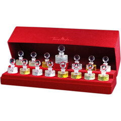 Le Parfum - Aura by Mugler perfume bottle