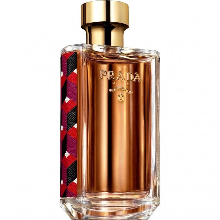 La Femme Absolu by Prada perfume bottle