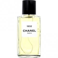 1932 EDT by Chanel perfume bottle
