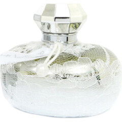 Chic Oud by Lattafa / لطافة perfume bottle
