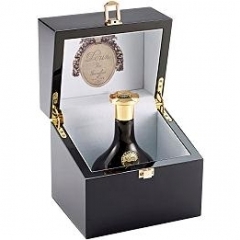 KÖ46Black by Dorin perfume bottle